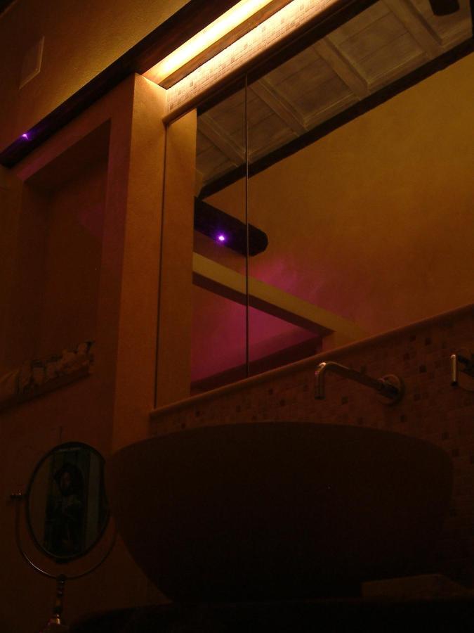 Il Casale Dell'Arte - Le Case Antiche Bed & Breakfast Verucchio Bilik gambar